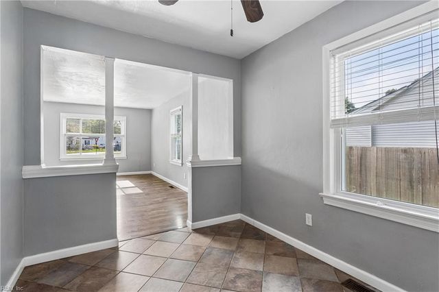 612 Sun CT, Newport News, VA 23605