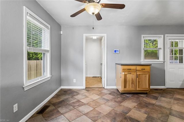 612 Sun CT, Newport News, VA 23605