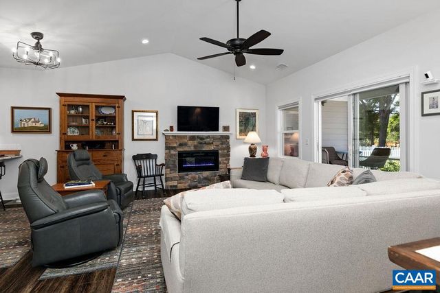 80 APPLE BLOSSOM CT, Nellysford, VA 22958
