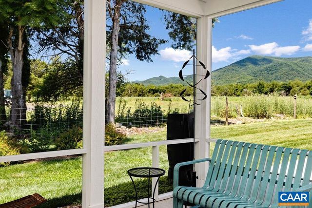 80 APPLE BLOSSOM CT, Nellysford, VA 22958