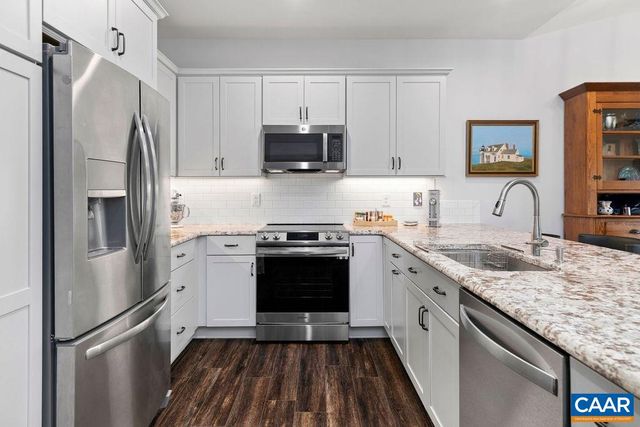 80 APPLE BLOSSOM CT, Nellysford, VA 22958