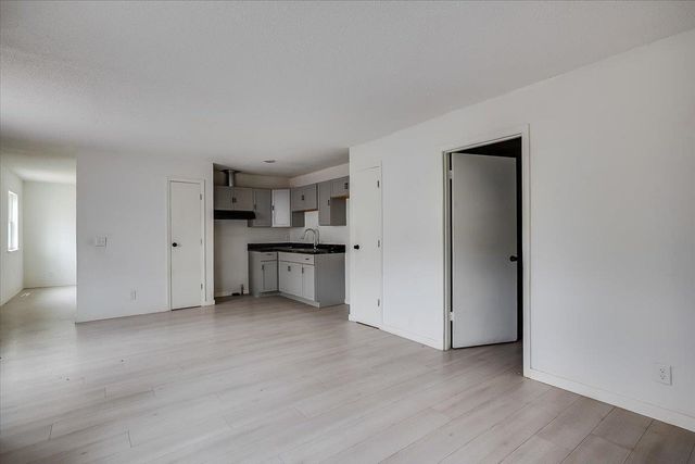 1507 E Berkeley, Wichita, KS 67216