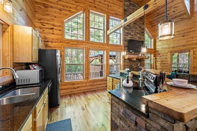 165 Sequoia Trace, Cleveland, GA 30528