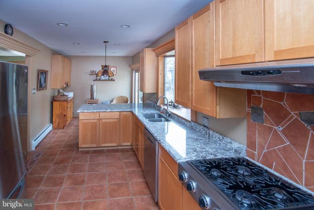 14 WILLIAMS LN, Hatboro, PA 19040