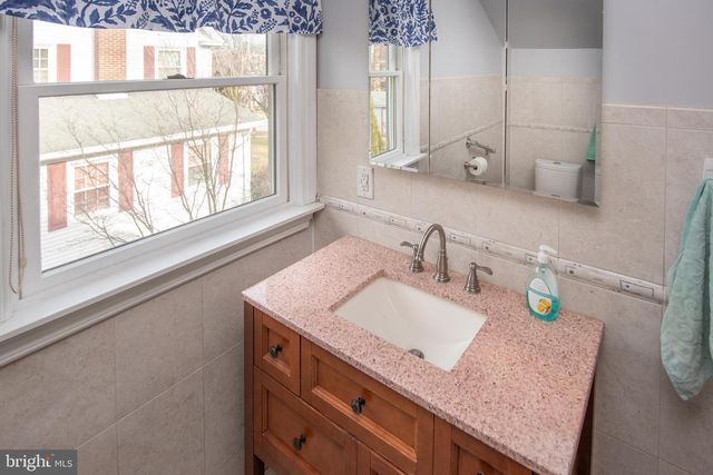 14 WILLIAMS LN, Hatboro, PA 19040