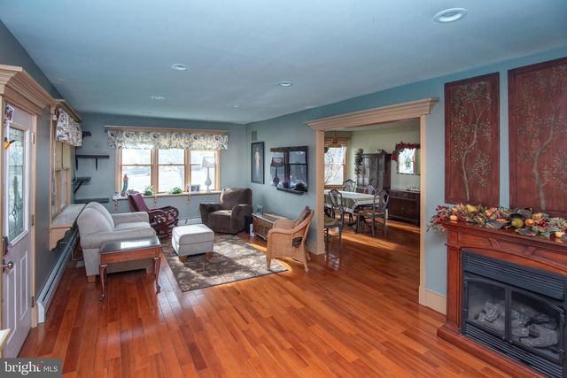 14 WILLIAMS LN, Hatboro, PA 19040