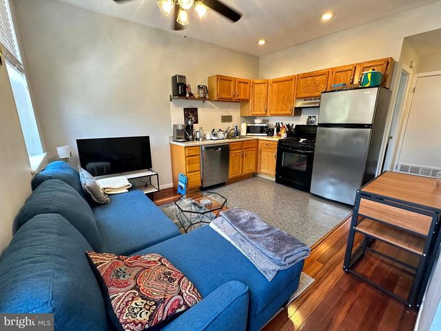 2340 CHRISTIAN ST, Philadelphia, PA 19146