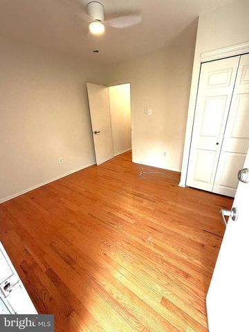 2340 CHRISTIAN ST, Philadelphia, PA 19146