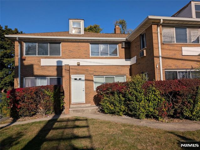 1599 Bergen Boulevard 9, Leonia, NJ 07605