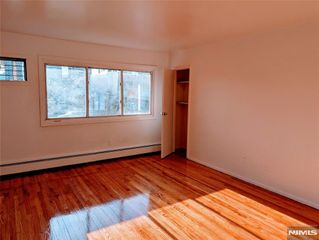 1599 Bergen Boulevard 9, Leonia, NJ 07605
