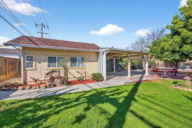 7429 Alexander Street, Gilroy, CA 95020