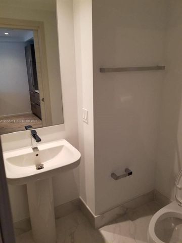 801 S Miami Ave 1207, Miami, FL 33130