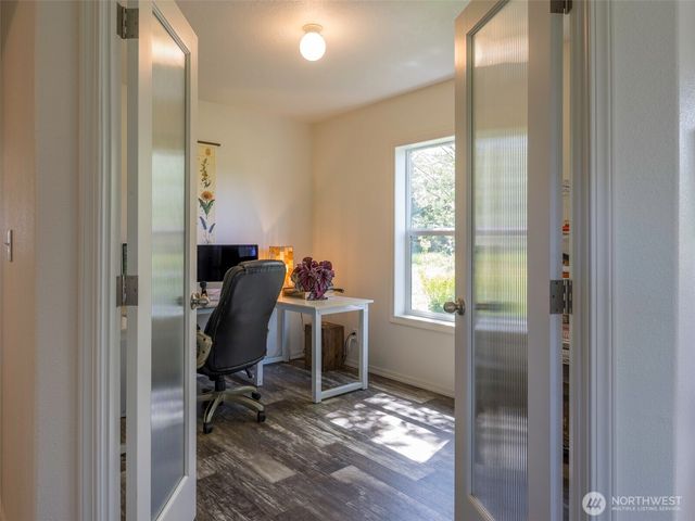 274192 E Hwy 101, Sequim, WA 98382