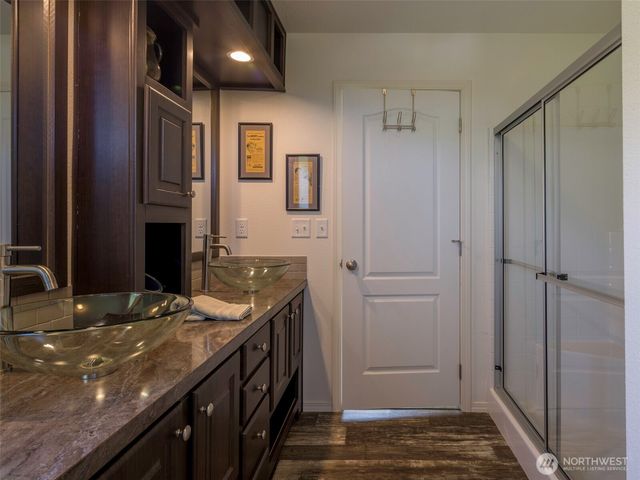 274192 E Hwy 101, Sequim, WA 98382