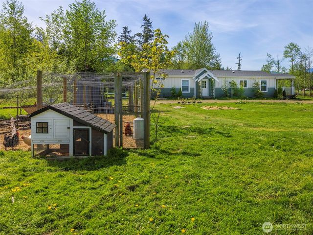 274192 E Hwy 101, Sequim, WA 98382
