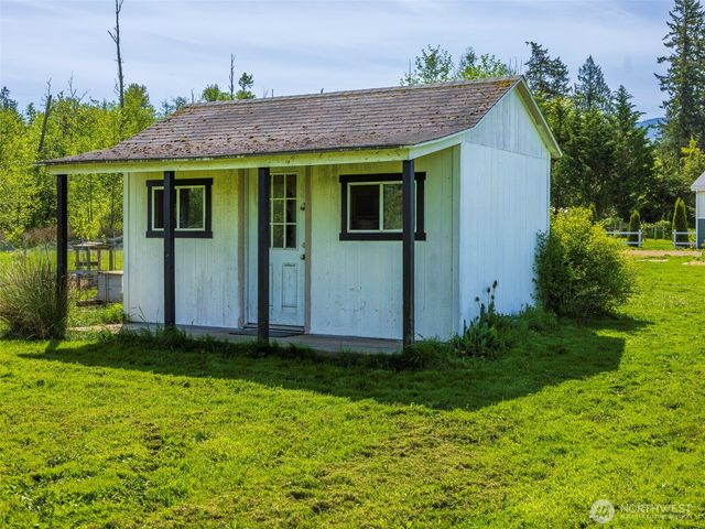 274192 E Hwy 101, Sequim, WA 98382
