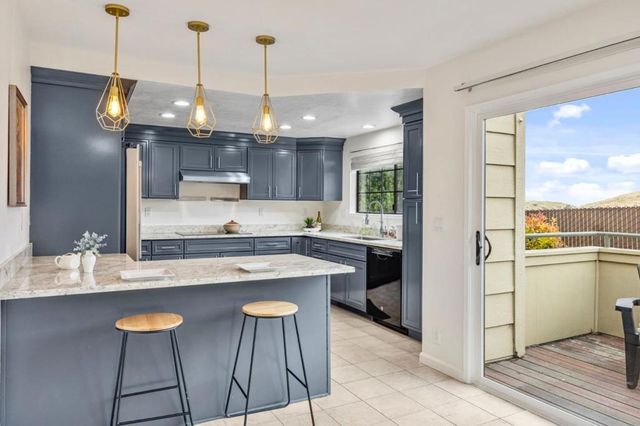 523 Elk Ridge 6, San Jose, CA 95136