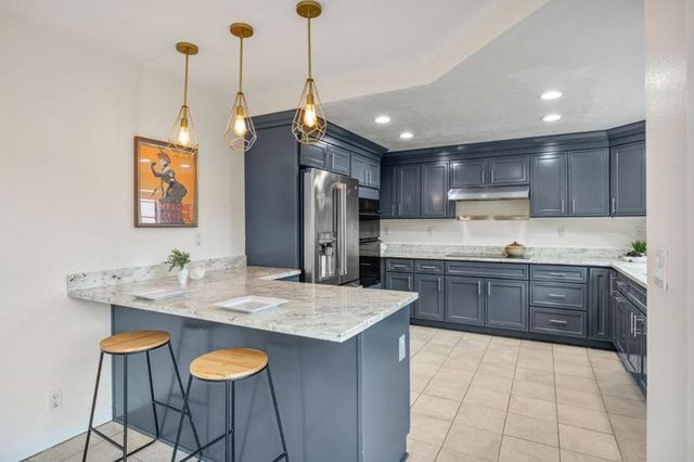 523 Elk Ridge 6, San Jose, CA 95136