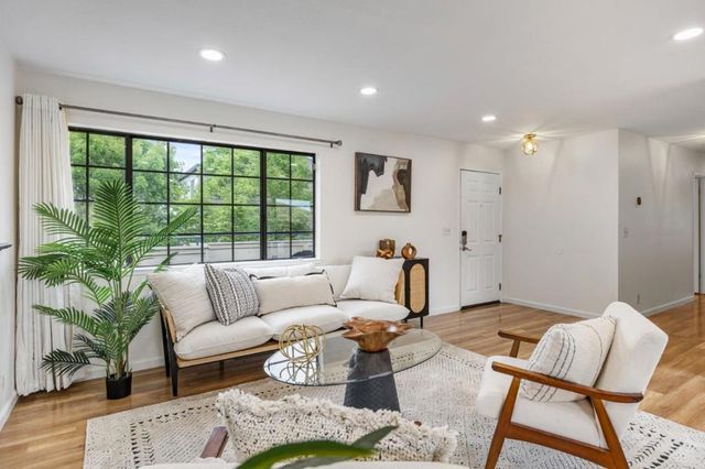 523 Elk Ridge 6, San Jose, CA 95136