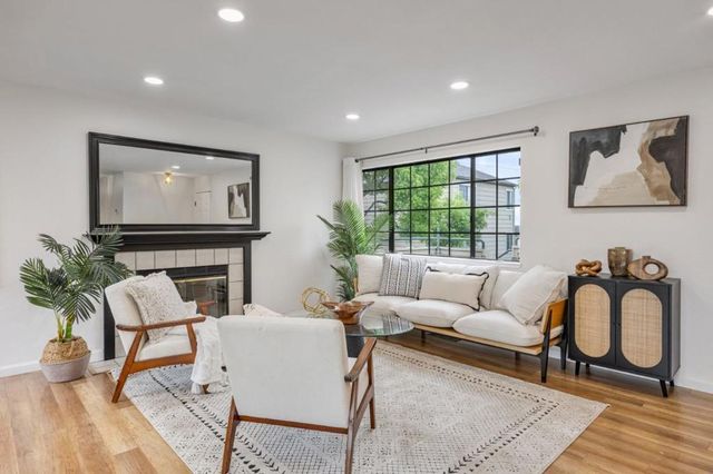 523 Elk Ridge 6, San Jose, CA 95136