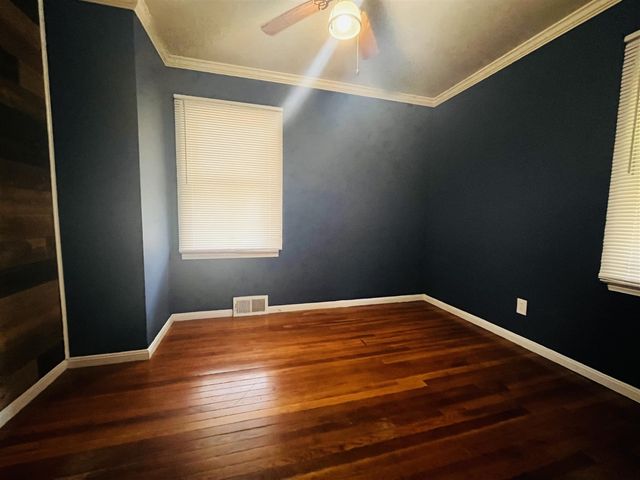 2009 Buckingham Avenue, Lincoln Park, MI 48146