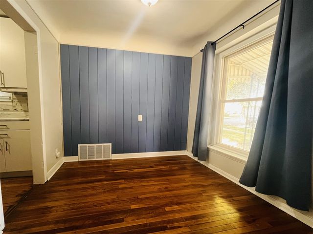 2009 Buckingham Avenue, Lincoln Park, MI 48146