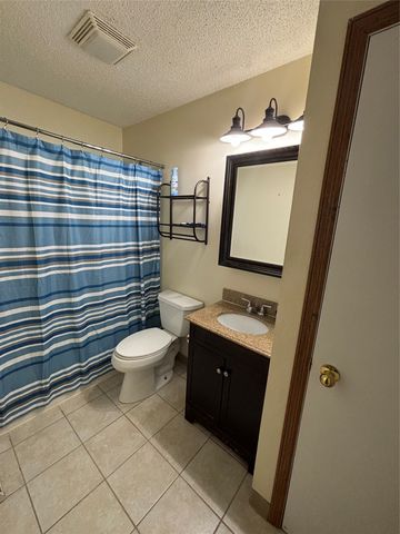 120 E 36th Street, Des Moines, IA 50317