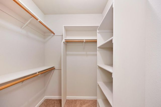 7528 Sunwest Ln, Sacramento, CA 95828