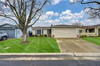 7528 Sunwest Ln, Sacramento, CA 95828