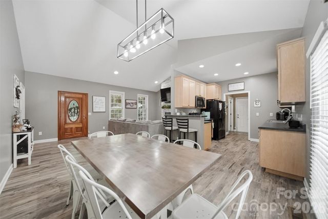 1395 Robinhood Drive, Morganton, NC 28655