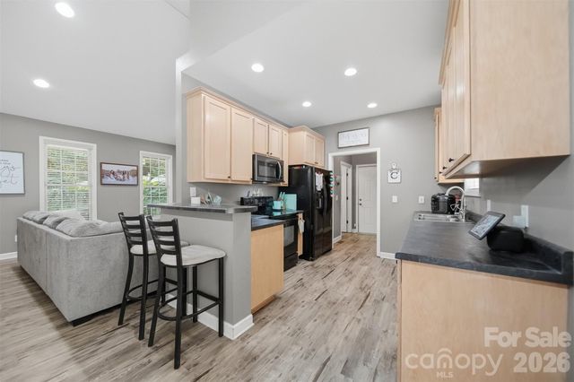 1395 Robinhood Drive, Morganton, NC 28655