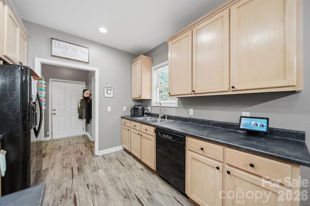 1395 Robinhood Drive, Morganton, NC 28655