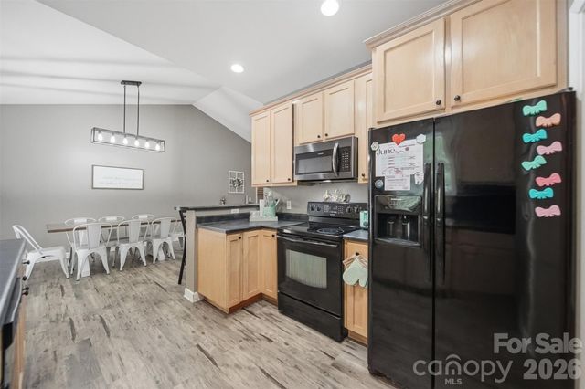 1395 Robinhood Drive, Morganton, NC 28655