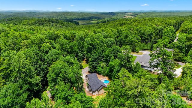 1395 Robinhood Drive, Morganton, NC 28655