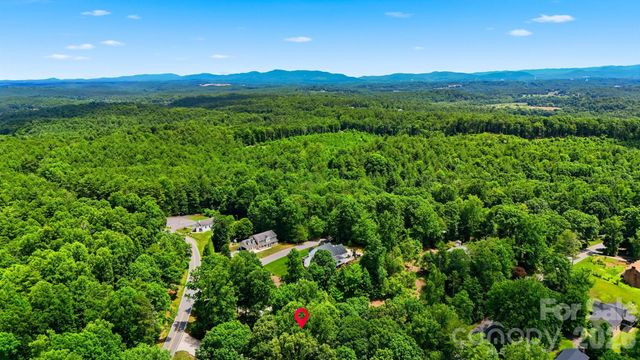 1395 Robinhood Drive, Morganton, NC 28655