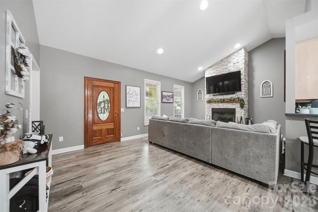 1395 Robinhood Drive, Morganton, NC 28655