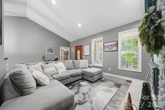 1395 Robinhood Drive, Morganton, NC 28655