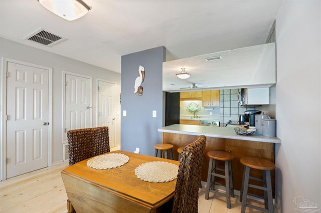 14180 River Rd 2, Pensacola, FL 32507