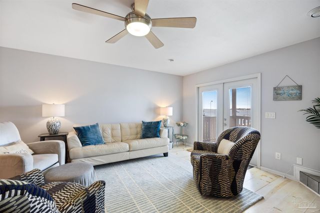 14180 River Rd 2, Pensacola, FL 32507