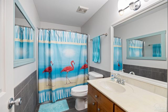 14180 River Rd 2, Pensacola, FL 32507