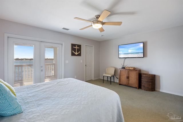 14180 River Rd 2, Pensacola, FL 32507