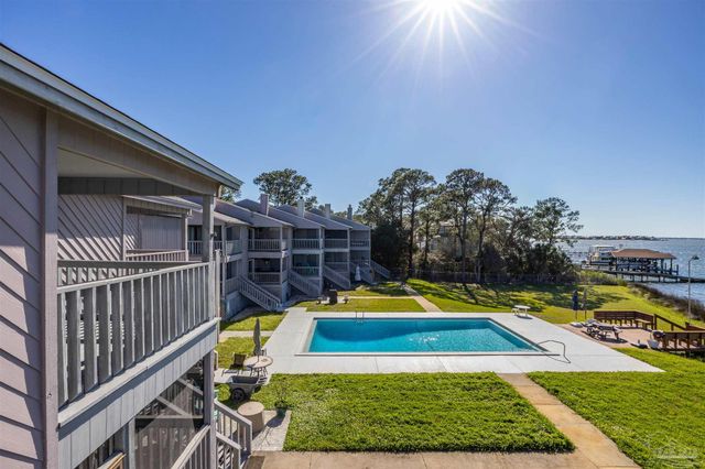14180 River Rd 2, Pensacola, FL 32507