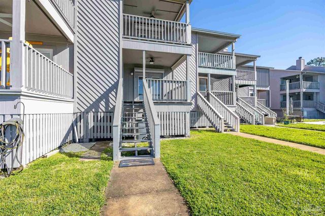 14180 River Rd 2, Pensacola, FL 32507