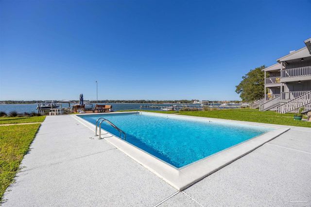 14180 River Rd 2, Pensacola, FL 32507