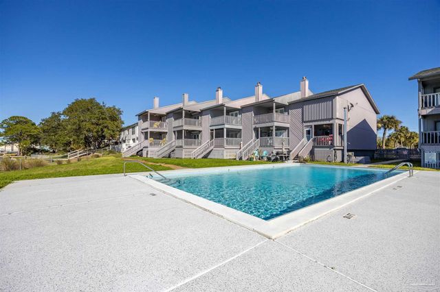 14180 River Rd 2, Pensacola, FL 32507