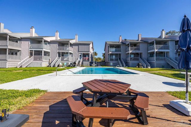 14180 River Rd 2, Pensacola, FL 32507
