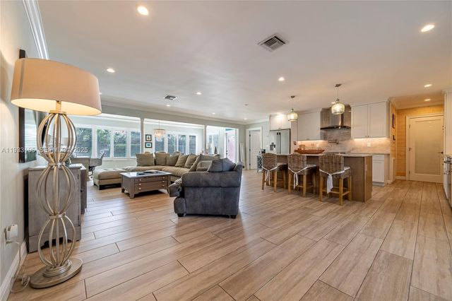 2832 NE 34th St, Lighthouse Point, FL 33064