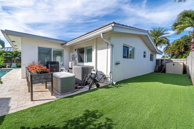 2832 NE 34th St, Lighthouse Point, FL 33064