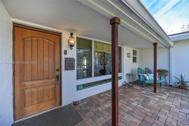 2832 NE 34th St, Lighthouse Point, FL 33064