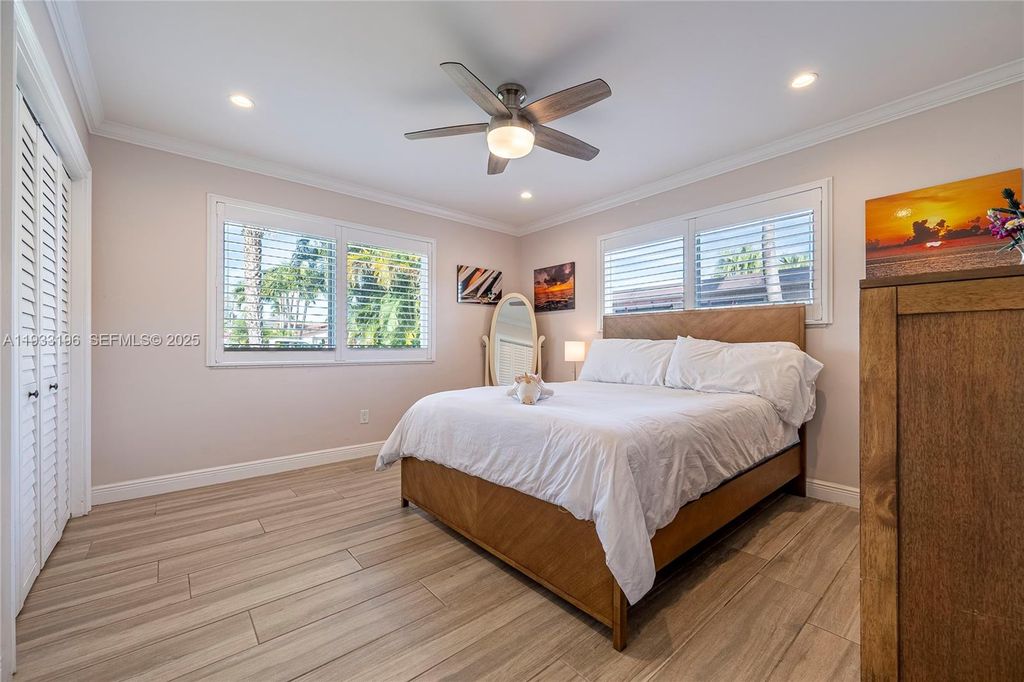 Image 42 of property listing at 2832 NE 34th St, Lighthouse Point, FL 33064